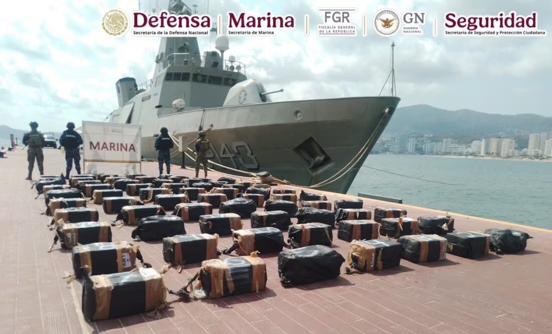 Marina asegura alrededor de 1.3 toneladas de cocaína frente a costas de Guerrero; patrullaje marítimo avistó los bultos
