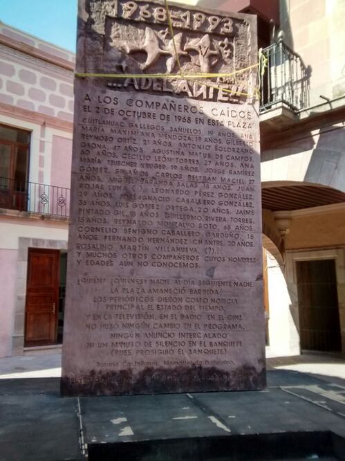 Hoy inauguran El Derrumbe de la Estatua