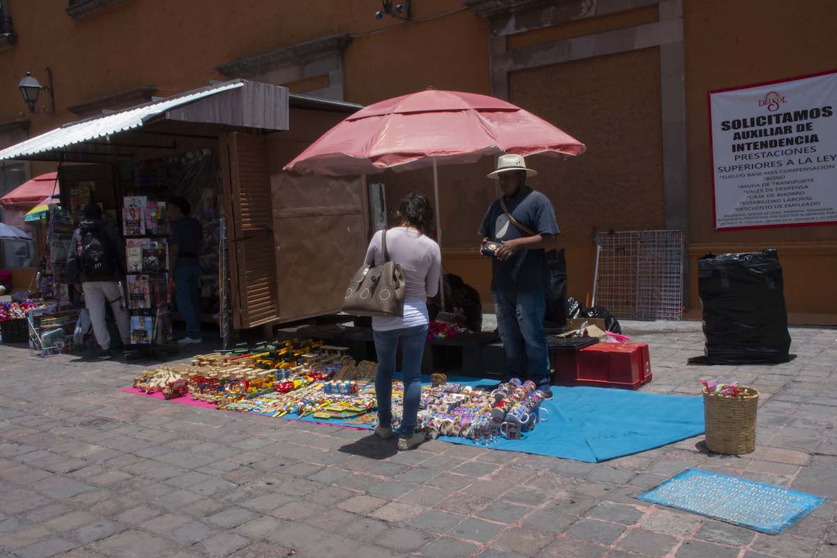 "No se permitirán ambulantes en el Centro Histórico de Querétaro", afirma Mauricio Kuri