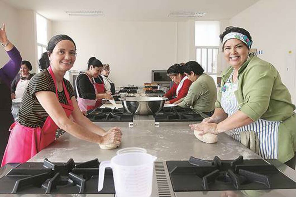 Apoyo integral a mujeres