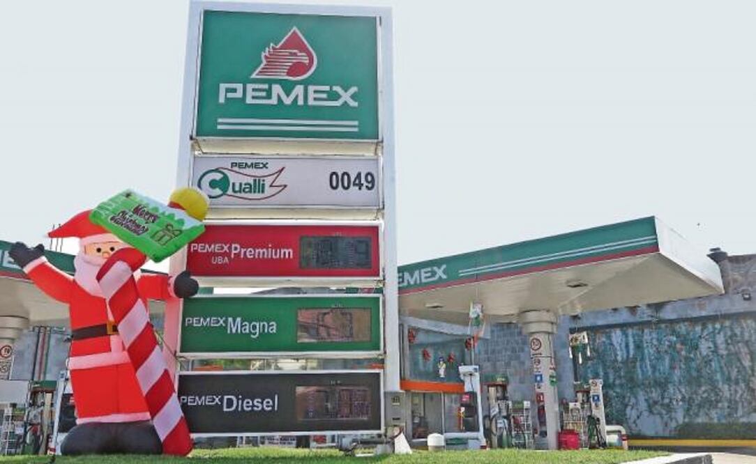 Además de los precios, las estaciones de servicio están obligadas a anunciar si sus combustibles tienen contenido de etanol (ARCHIVO EL UNIVERSAL)