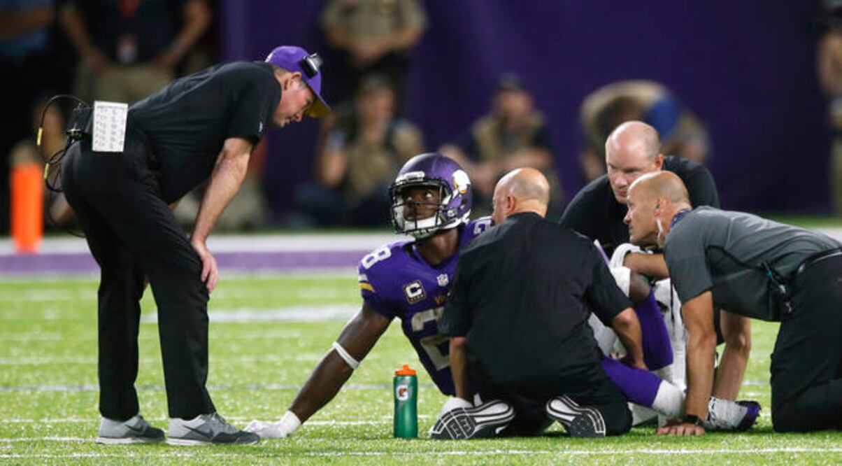 El running back de Minnesota ya había sufrido una severa lesión de ligamentos cruzados en 2011, pero su recuperación fue rápida (JIM MONE. AP)