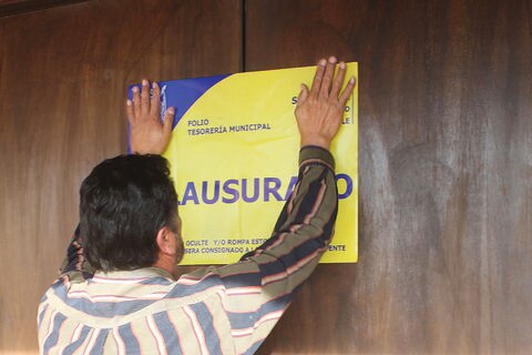 Por vender alcohol cierran 7 comercios