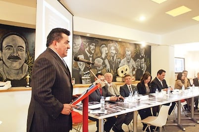 Exponen proyecto para apoyar al cine 