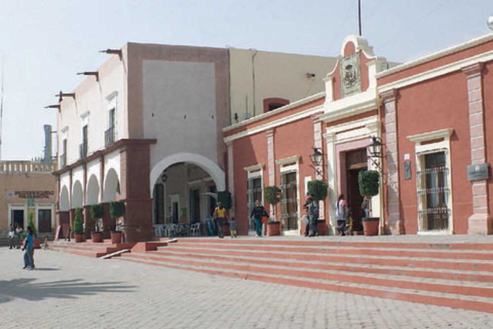 Busca Mejía 5 mdp para pagar liquidaciones