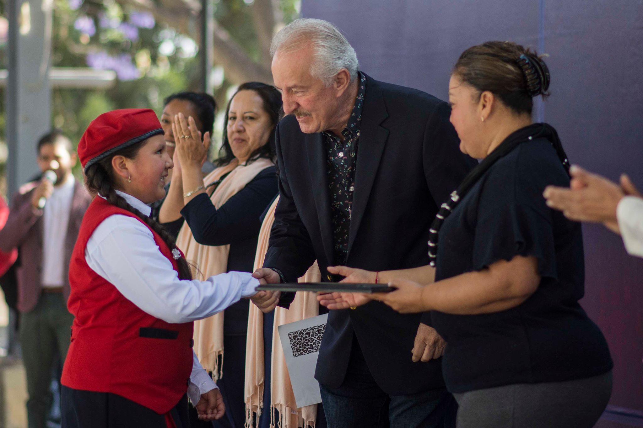 Promete Vega Carriles 3 secundarias en San Isidro