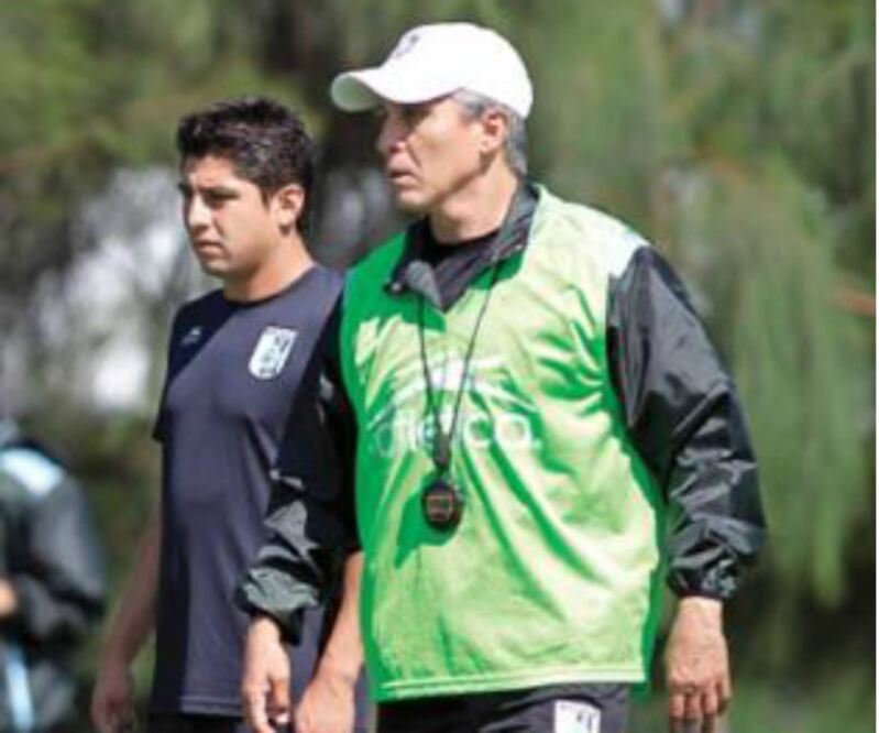   Gallos quiere motivarse a costillas del Guadalajara