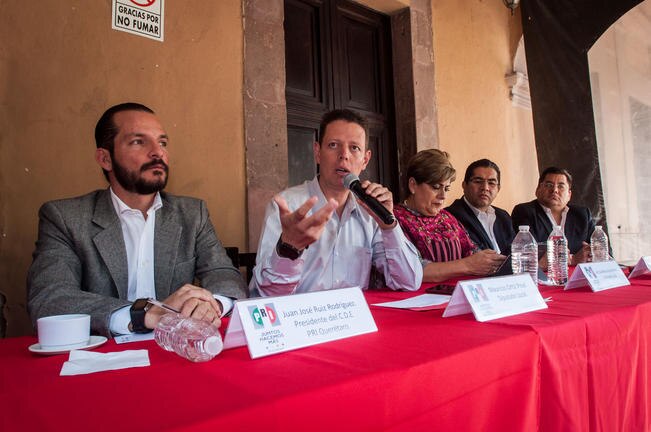 Priístas van por más recursos para la UAQ