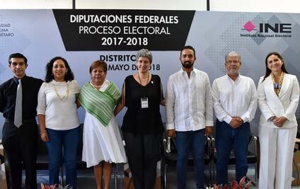 Aspirantes a diputados federales debaten en la UAQ 