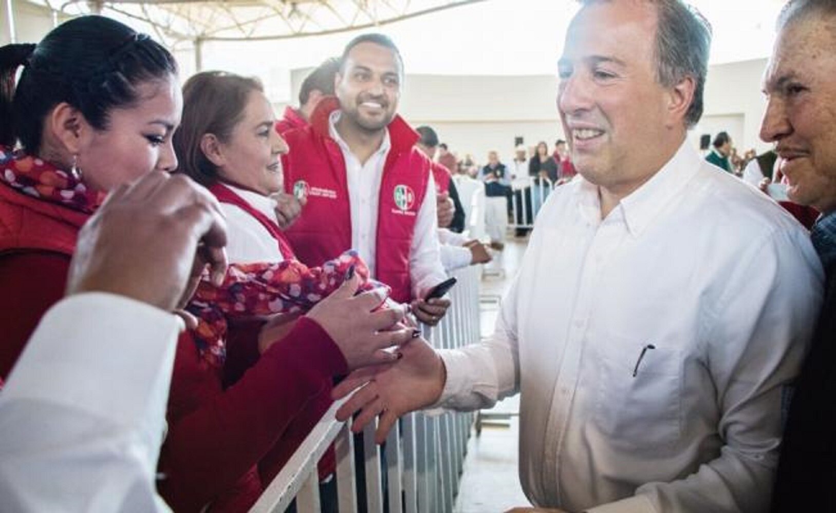 Pide Meade no apoyar a quien busca sacar a criminales de la cárcel