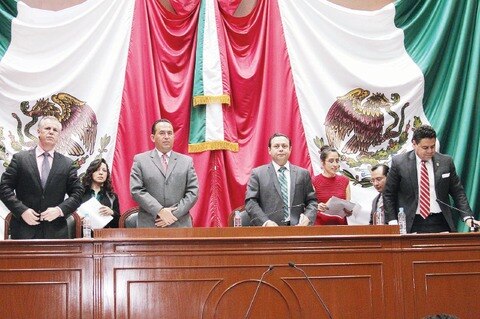 Aprueban presupuestos