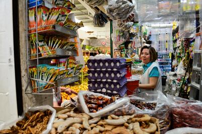 Sí crecerá precio de servicios y productos: especialista