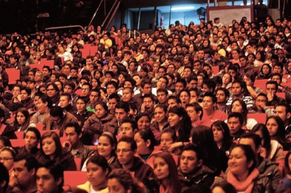 Dos mil jóvenes crean organización