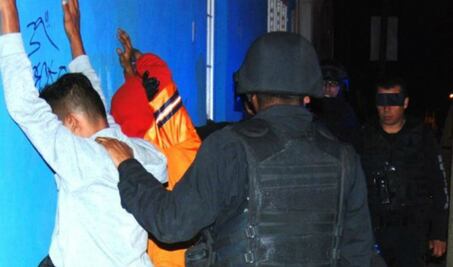 Reportandos heridos por riña entre pandilla