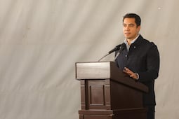 Felifer Macías busca consenso sobre subasta de predios municipales