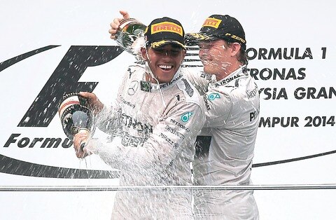 Mercedes llega con todo a Mónaco