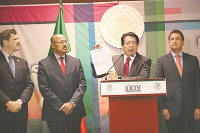 Morena mete iniciativa para Ley de Austeridad