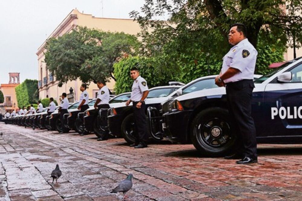 Agasajan a policías