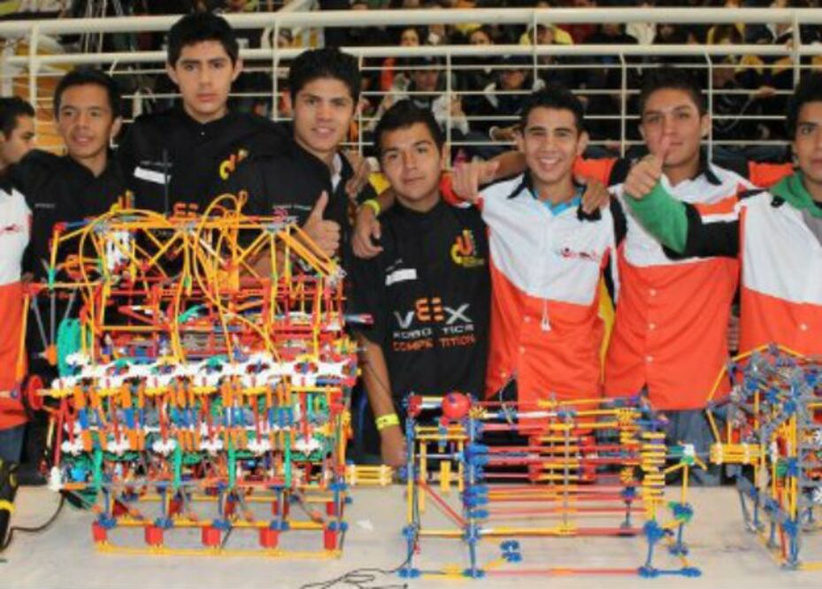 UAQ sede del 2° Torneo Internacional de Robótica