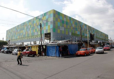 Urge regidor a  “rasurar” ambulantaje 