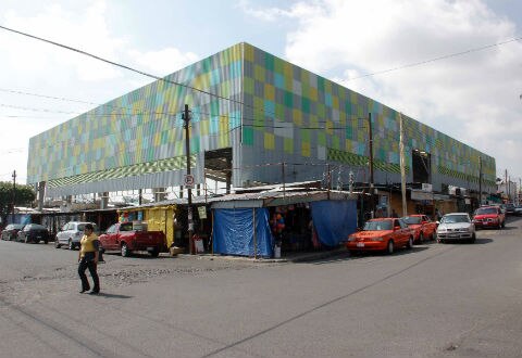 Urge regidor a  “rasurar” ambulantaje