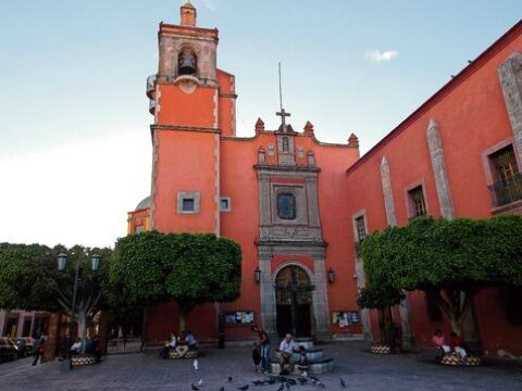 Iglesia pide actuar con honestidad