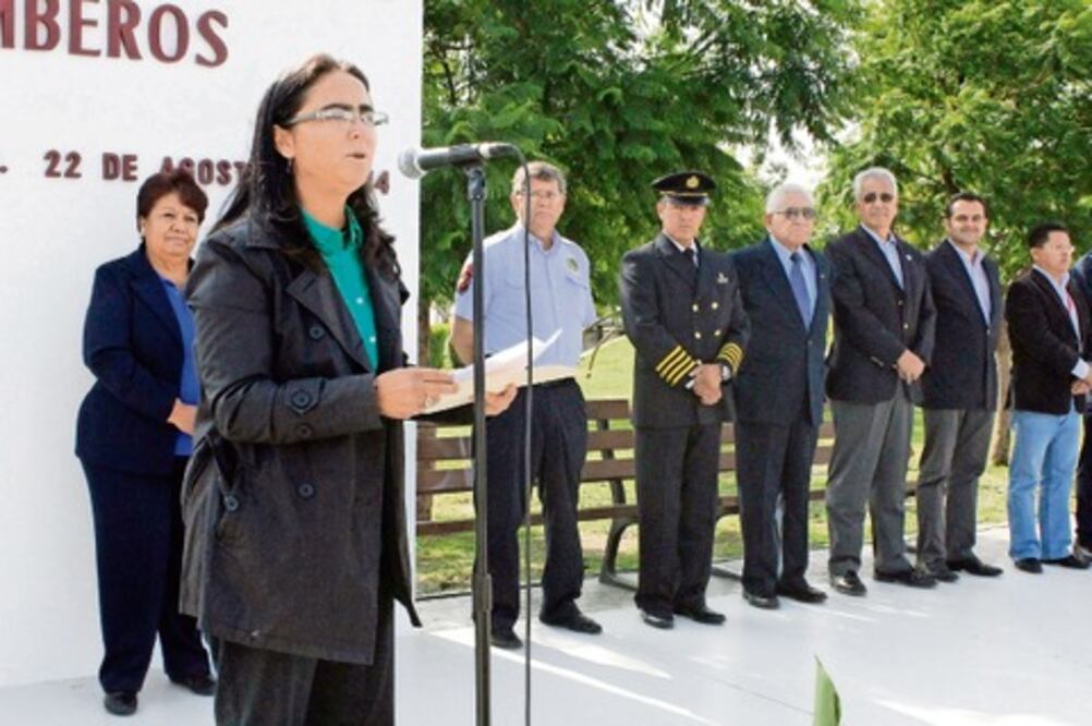 Buscan proteger a bomberos