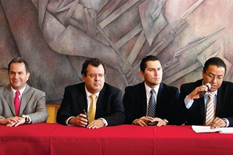 Ofrece UAQ alza salarial