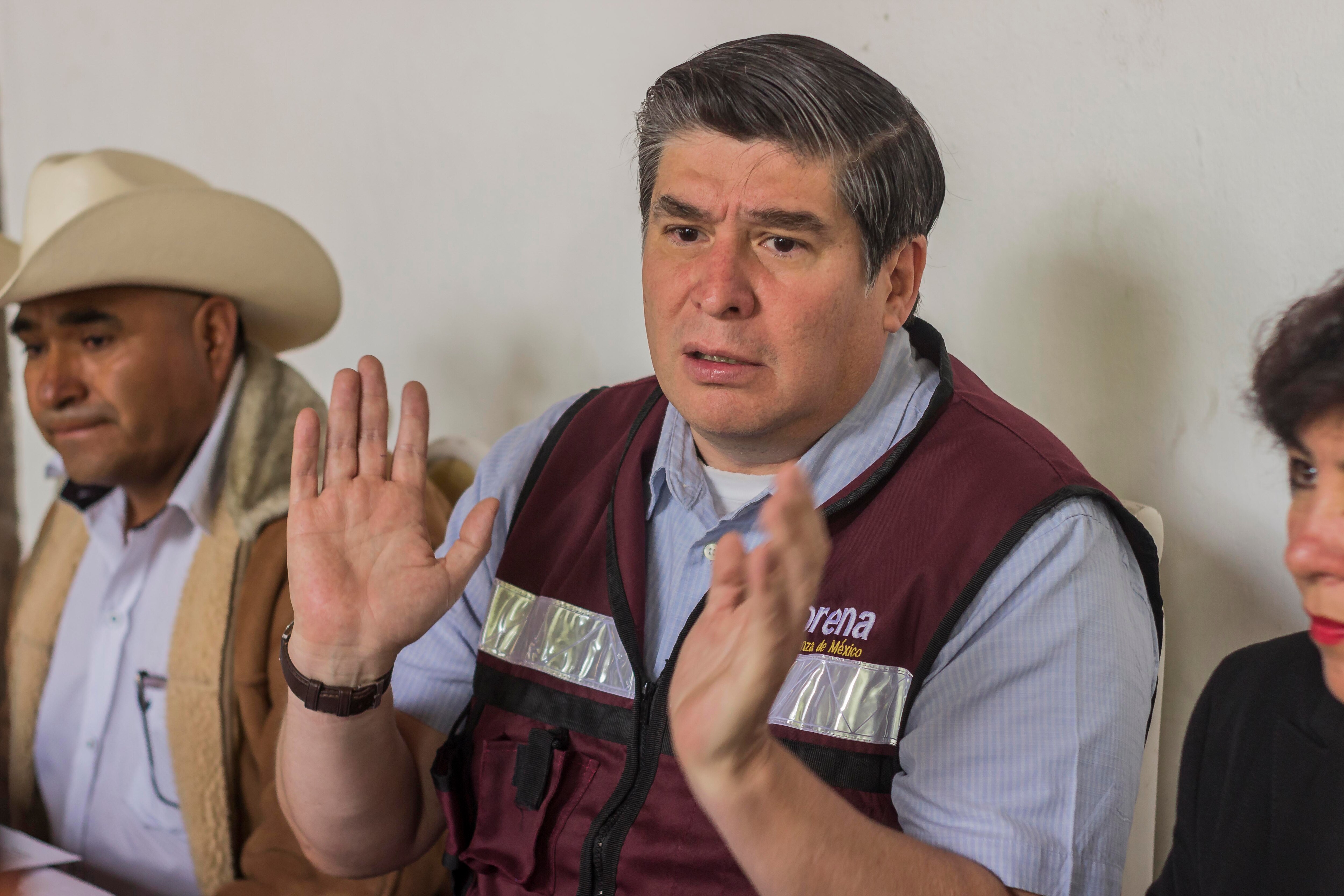 Embajador de México en República Dominicana se niega a dejar la dirigencia de Morena en Querétaro 