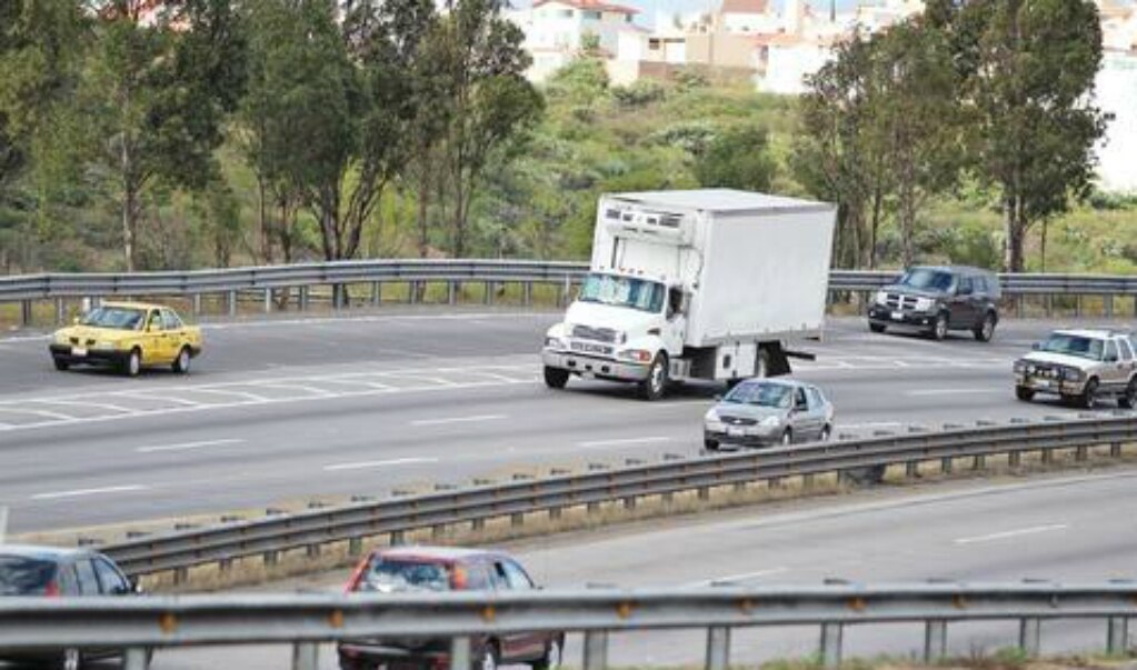 Urge ampliar carreteras en El Marqués: alcalde