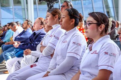 Querétaro reconoce a personal médico y de emergencia por su labor durante la pandemia