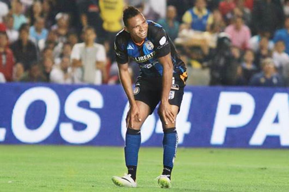 Demasiada máquina para los Gallos