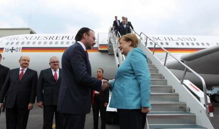 Llega a México la canciller alemana Angela Merkel