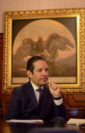 Domínguez llama a defender empleos 