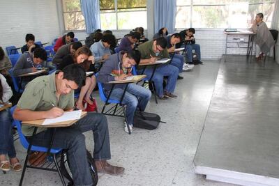 Universidades se van a paro tras recorte presupuestal