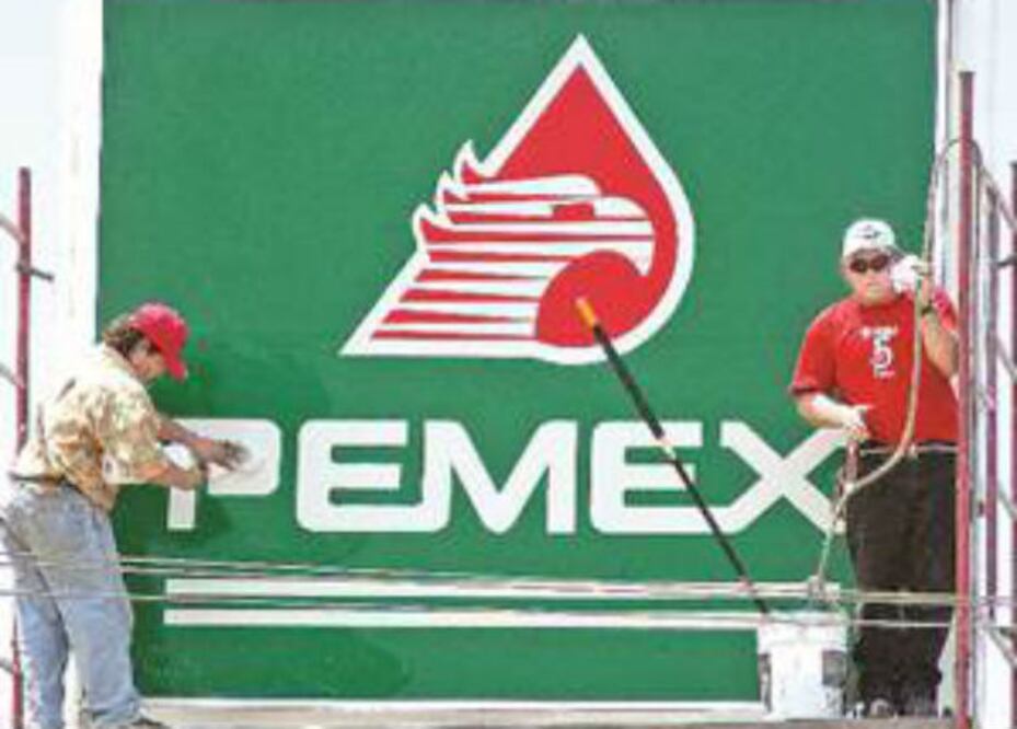 Desorden en Pemex abre mercado ilegal