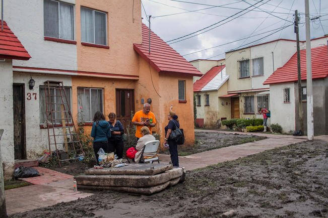 “Infonavit no puede reubicar a familias”: David Penchyna