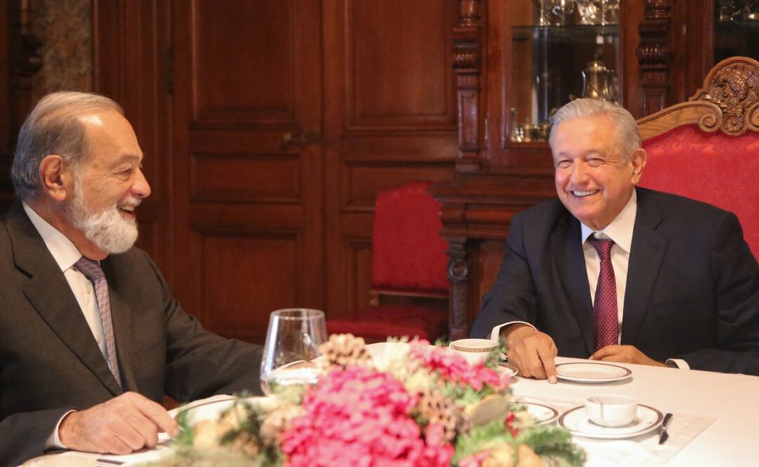 AMLO desayuna con Carlos Slim, "buen empresario que contribuye al desarrollo del país”