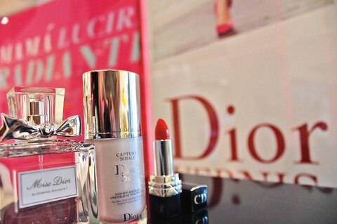 Exhibición de Dior Rouge en Antea