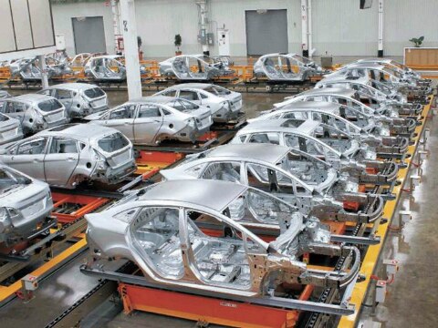 Escuela automotriz, en septiembre