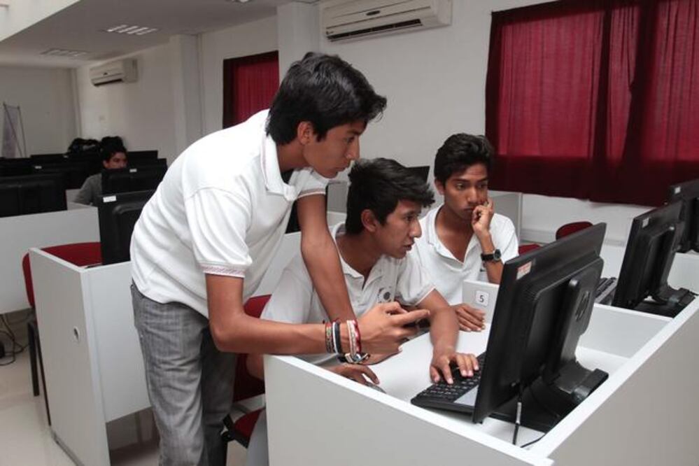 Oswaldo Rojas, director de Data Management de Oracle, explicó que este fenómeno se comienza a generar en Querétaro, pero es más visible en Jalisco, donde algunos especialistas son de origen extranjero. (ARCHIVO. EL UNIVERSAL)