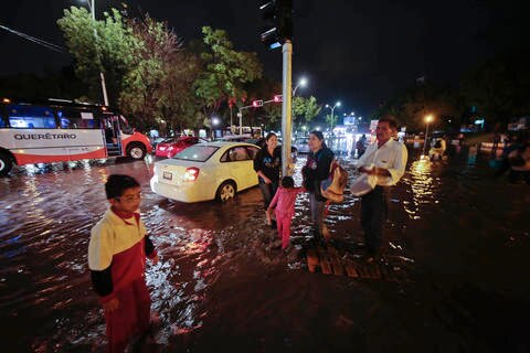 Lluvias detonan accidentes