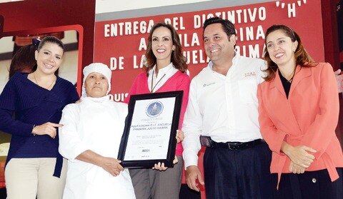 Premian aula-cocina de escuela primaria