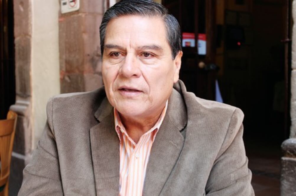 Esperan destitución de León Hernández