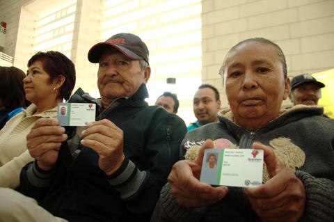 Darán credenciales a comerciantes