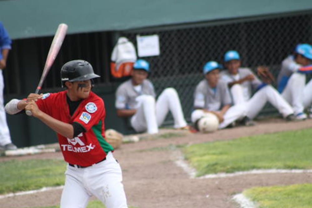 Peloteros locales, por pase a cuartos de final
