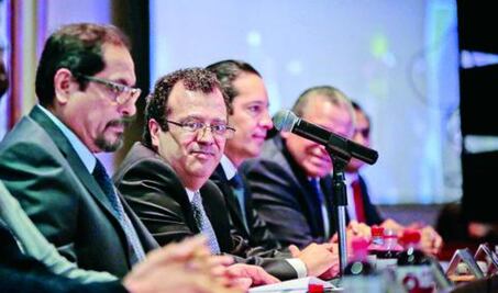 Se reunirán gobernador y UAQ para ver presupuesto