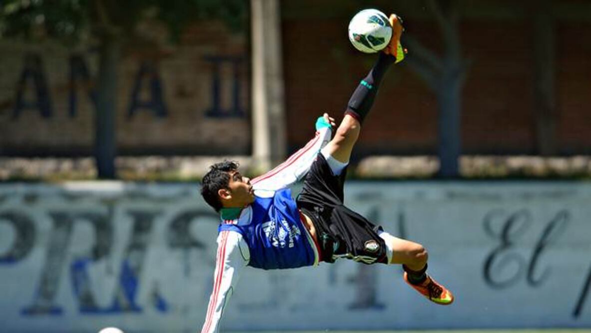 Chicharito recomendó a Espericueta