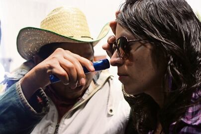 En blanco y negro es como yo veo: Carolina Olvera