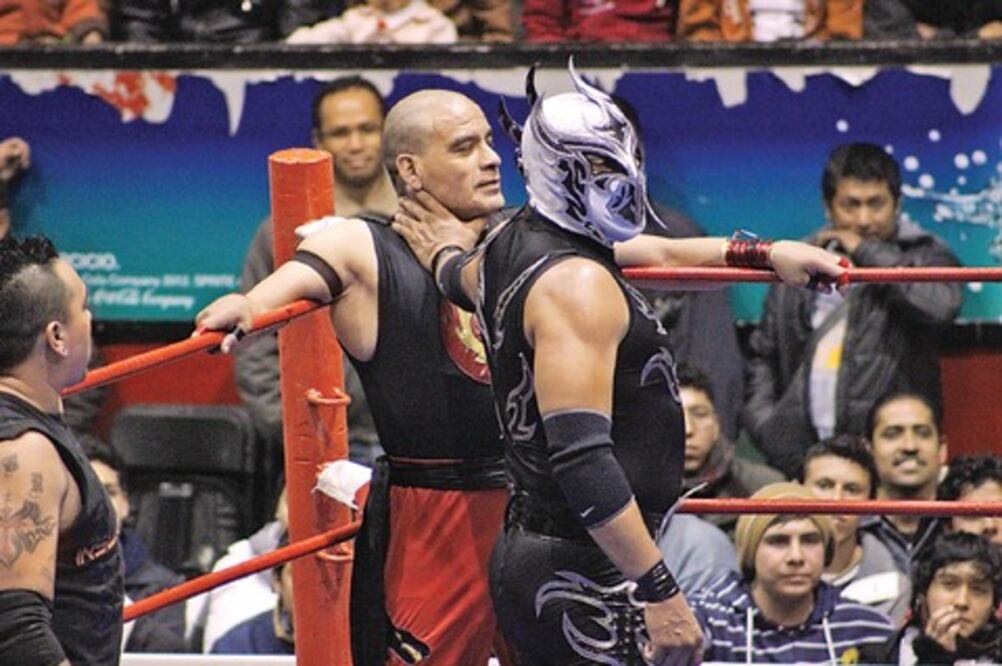 Apuestan la tapa y la melena en el ring